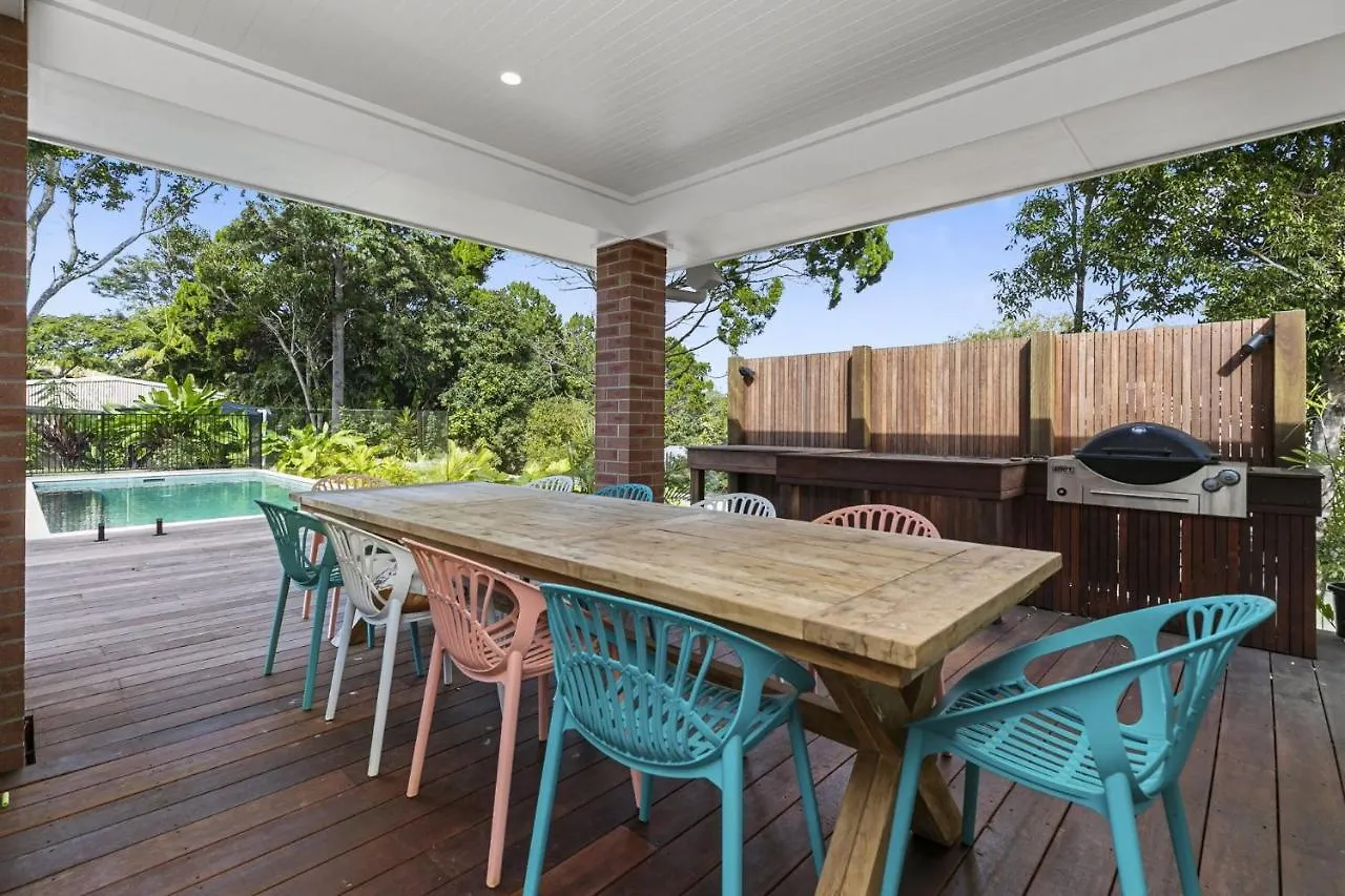 11 Gossamer Court Marcus Beach 0*,  Avustralya